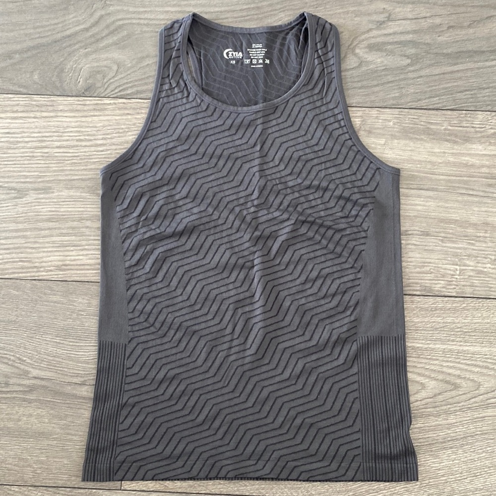 Zyia Seamless Tank Grey/ Black